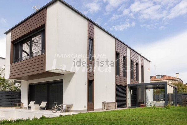 casa indipendente in vendita a Treviso