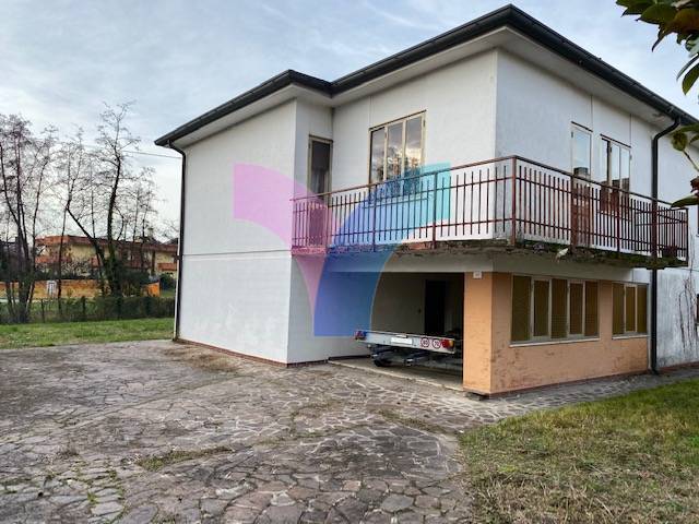 casa indipendente in vendita a Treviso in zona Santa Bona