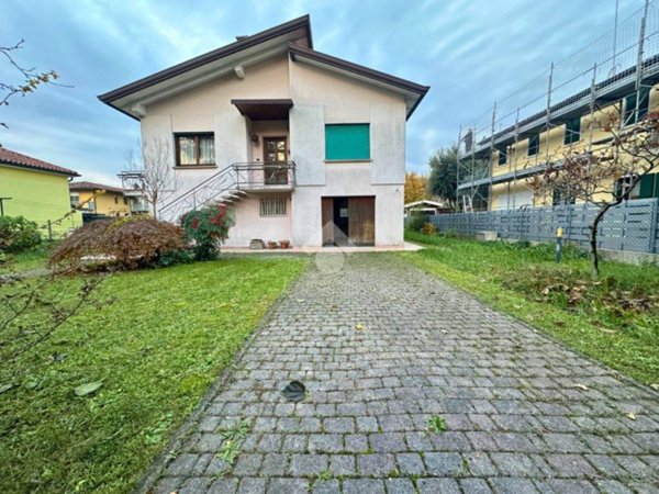 casa indipendente in vendita a Treviso in zona Centro Storico