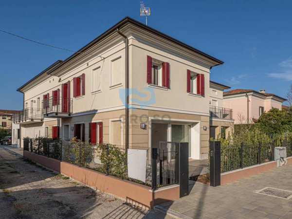 casa indipendente in vendita a Treviso in zona Ghirada / San Zeno
