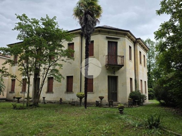 casa indipendente in vendita a Treviso in zona San Pelaio