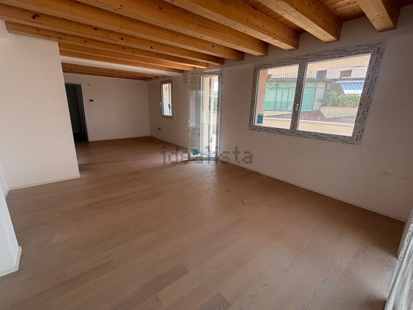 appartamento in vendita a Treviso in zona Santa Bona