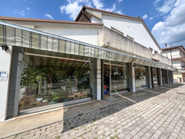 negozio in vendita a Treviso in zona Canizzano