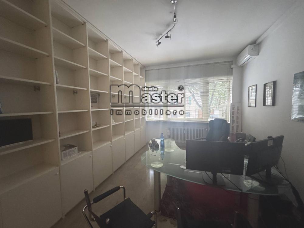 ufficio in vendita a Treviso in zona Centro Storico