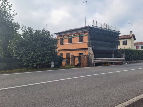 casa indipendente in vendita a Treviso in zona Centro Storico