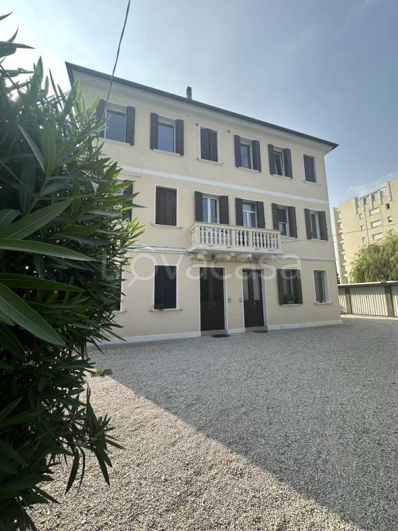 appartamento in vendita a Treviso in zona Centro Storico