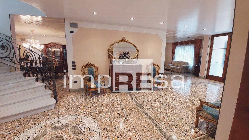 casa indipendente in vendita a Treviso in zona Centro Storico
