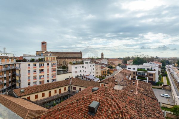 appartamento in vendita a Treviso in zona Centro Storico