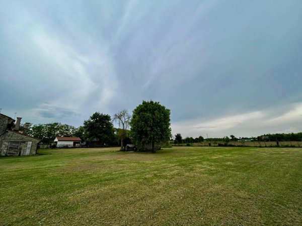 terreno agricolo in vendita a Treviso in zona Centro Storico
