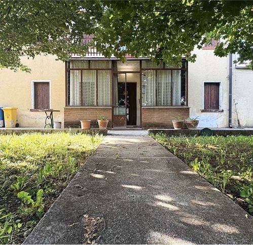 casa indipendente in vendita a Treviso in zona San Pelaio