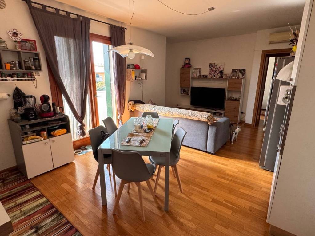 appartamento in vendita a Treviso in zona Canizzano