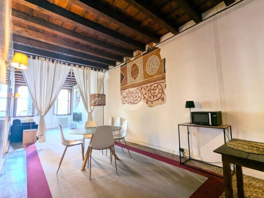 appartamento in vendita a Treviso in zona Centro Storico