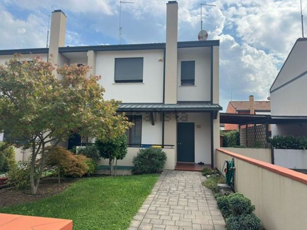 casa indipendente in vendita a Treviso in zona San Pelaio
