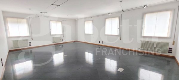 ufficio in vendita a Treviso