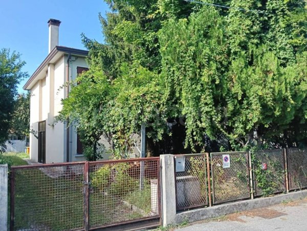 casa indipendente in vendita a Treviso in zona Sant'Antonino