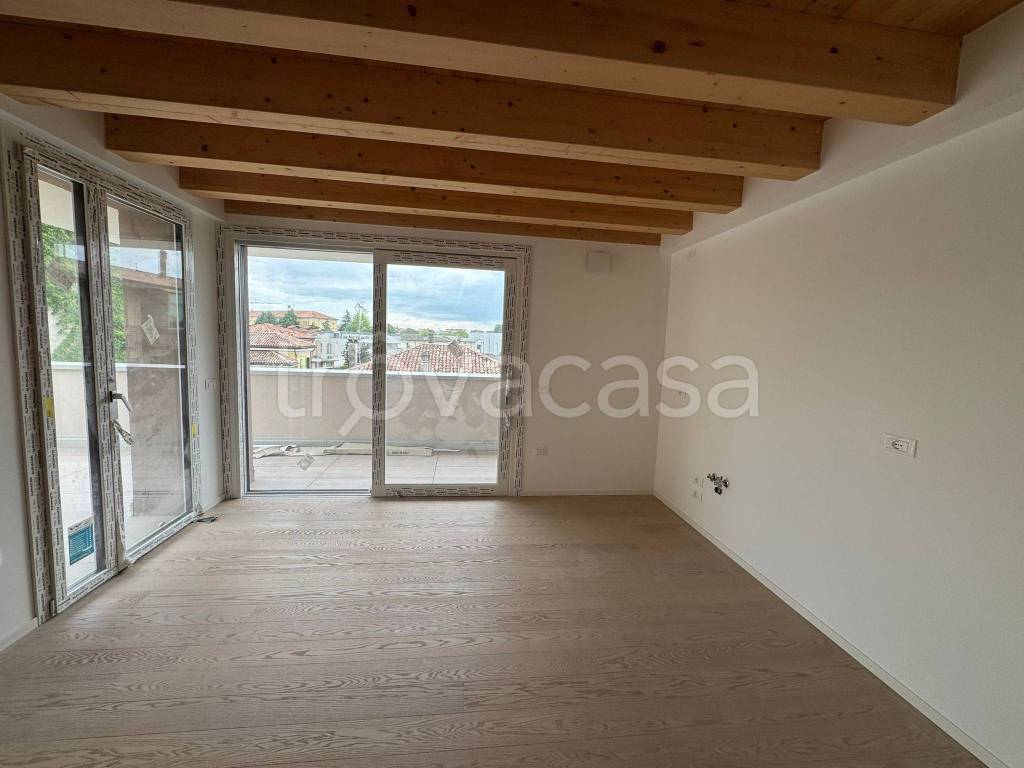 appartamento in vendita a Treviso in zona Santa Bona