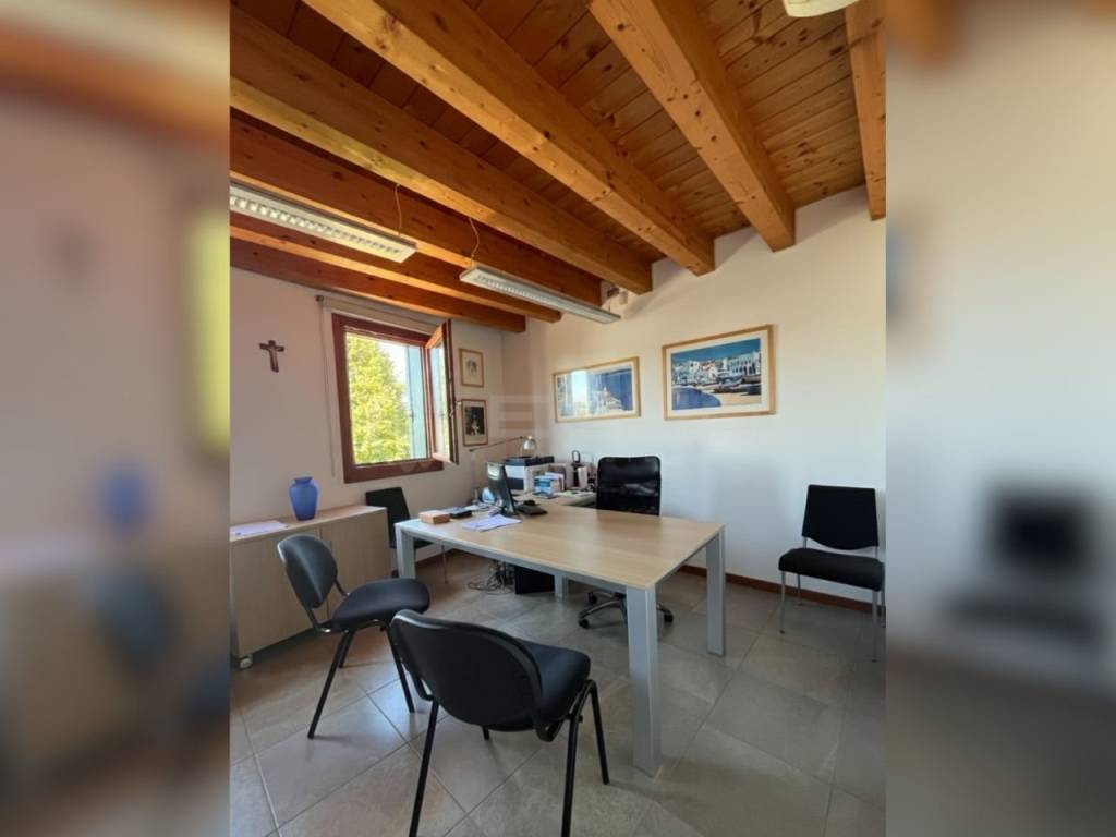 ufficio in vendita a Treviso