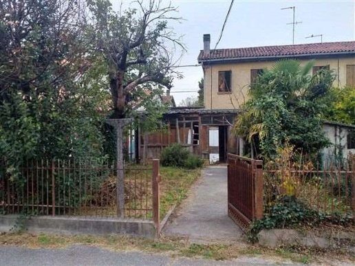 casa indipendente in vendita a Treviso in zona Santa Bona