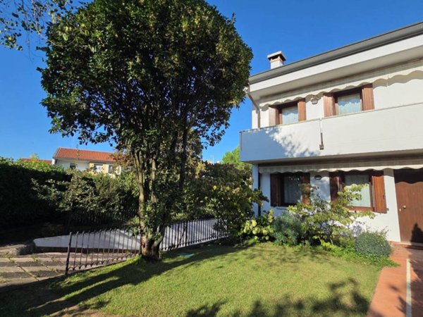 casa indipendente in vendita a Treviso in zona Centro Storico