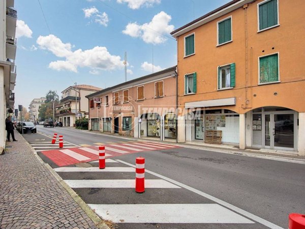 negozio in vendita a Treviso in zona Ghirada / San Zeno