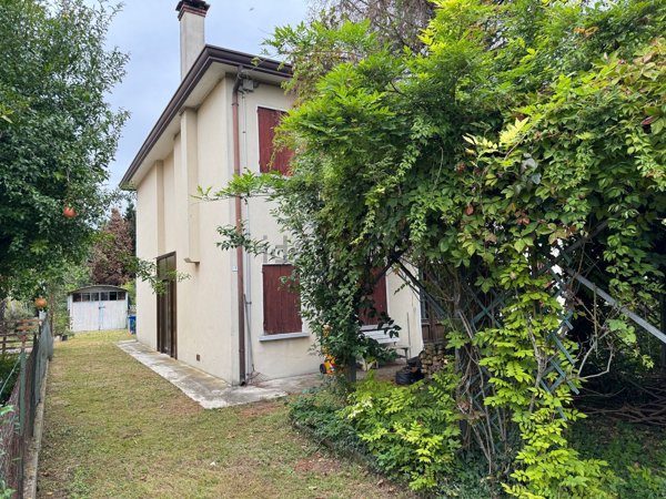 casa indipendente in vendita a Treviso in zona Centro Storico