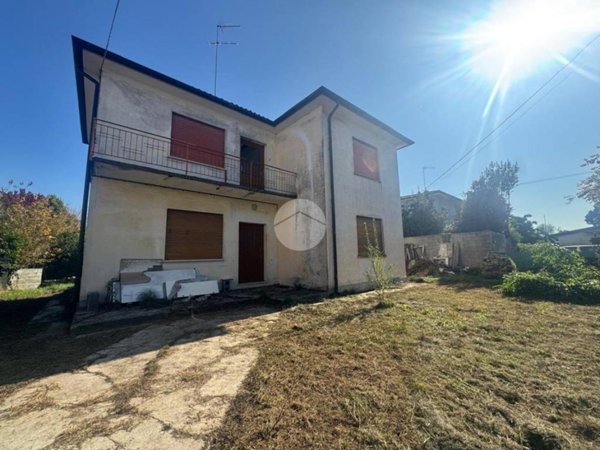 casa indipendente in vendita a Treviso in zona San Pelaio