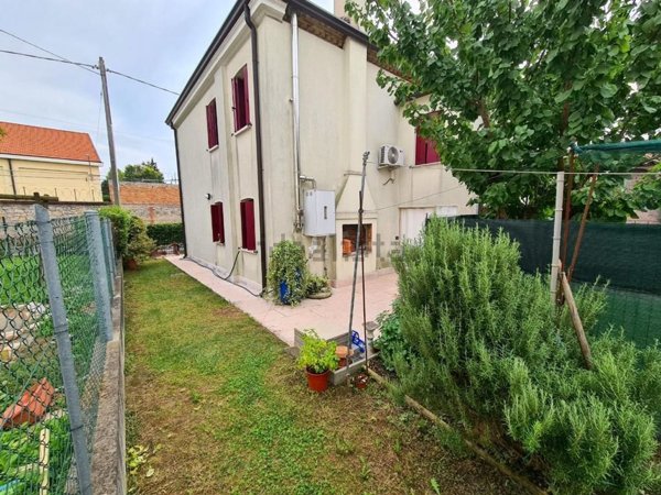 casa indipendente in vendita a Treviso in zona Centro Storico
