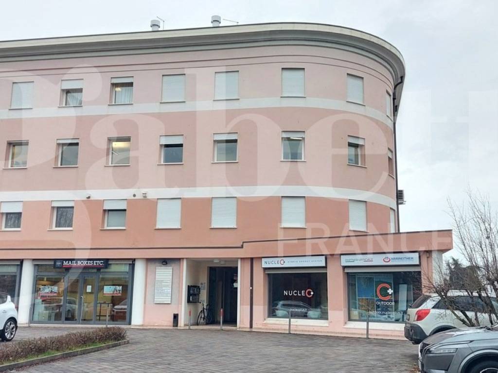 ufficio in vendita a Treviso in zona Centro Storico