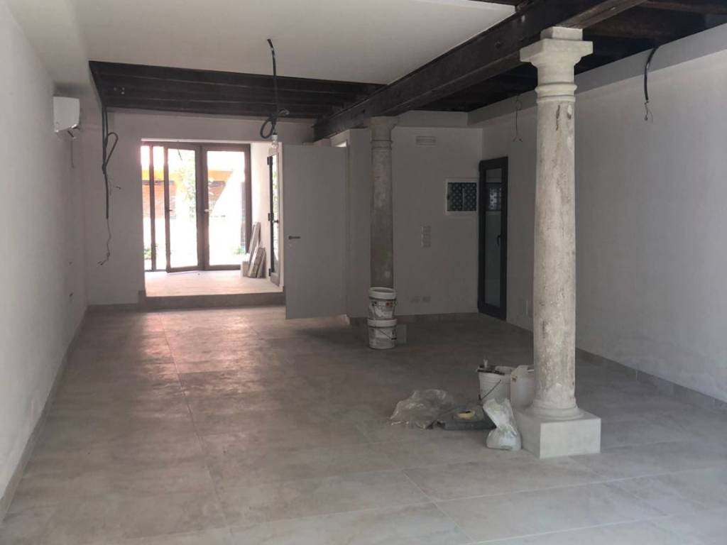 negozio in vendita a Treviso
