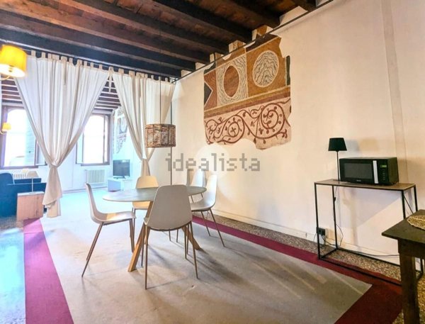 appartamento in vendita a Treviso in zona Centro Storico