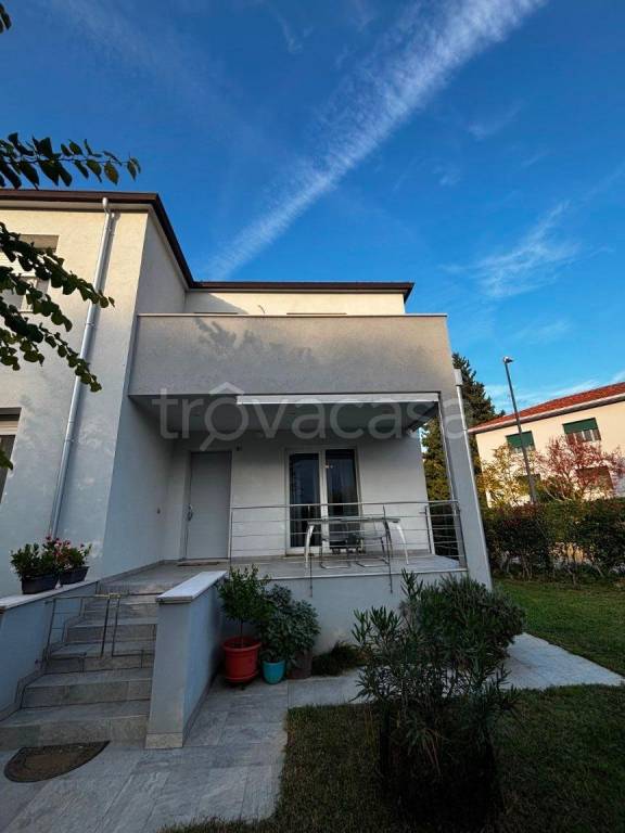 casa indipendente in vendita a Treviso in zona Centro Storico