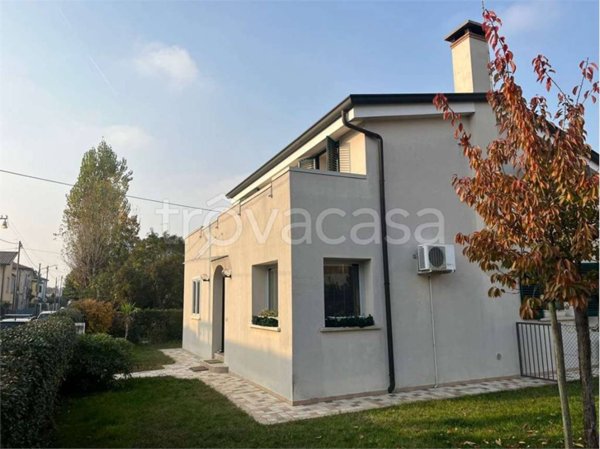 casa indipendente in vendita a Treviso in zona San Lazzaro