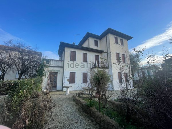 casa indipendente in vendita a Treviso in zona Ghirada / San Zeno