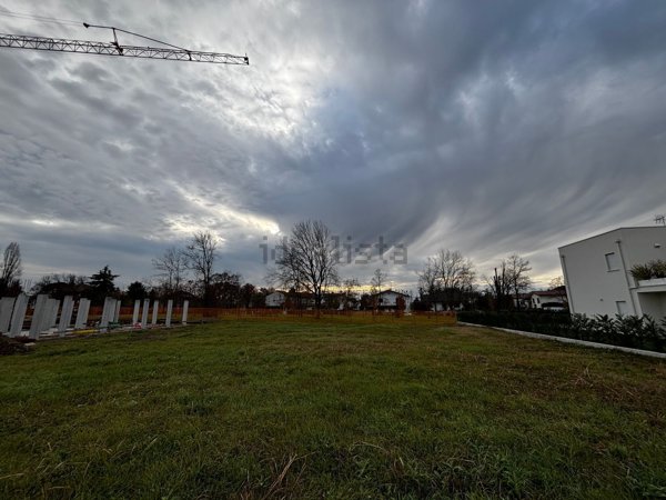 terreno edificabile in vendita a Treviso in zona Santa Bona