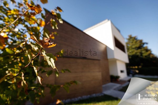 casa indipendente in vendita a Treviso in zona Santa Bona