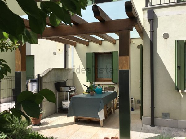 casa indipendente in vendita a Treviso in zona San Pelaio