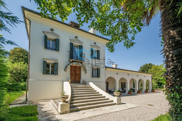 casa indipendente in vendita a Treviso in zona Ghirada / San Zeno