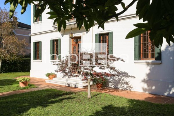 casa indipendente in vendita a Treviso in zona Centro Storico