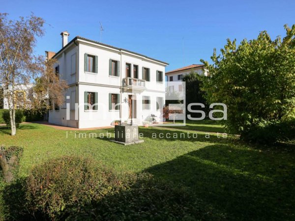 casa indipendente in vendita a Treviso in zona Centro Storico