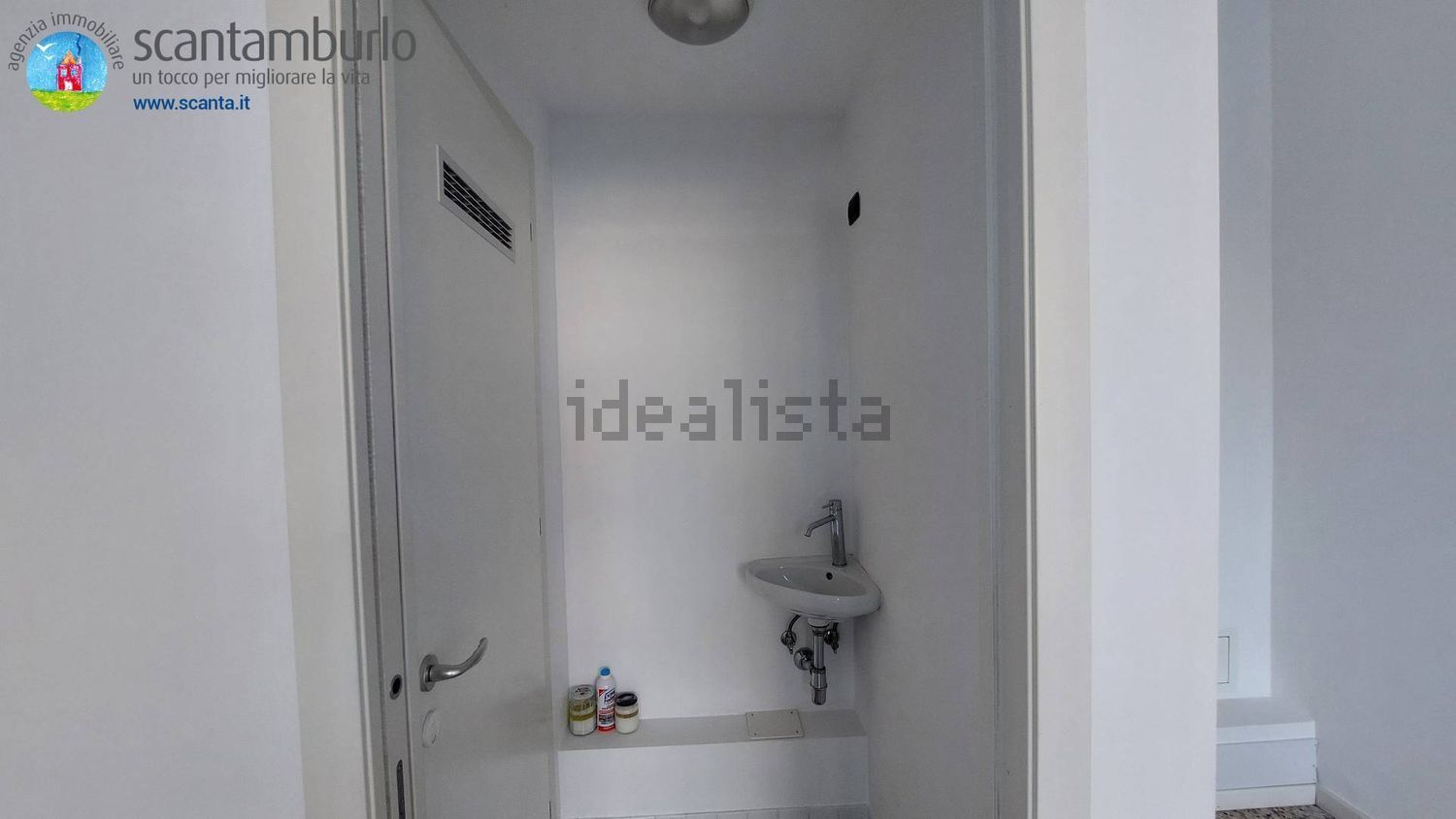 locale commerciale in vendita a Treviso in zona Santa Bona