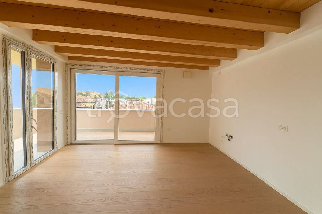 appartamento in vendita a Treviso in zona Santa Bona