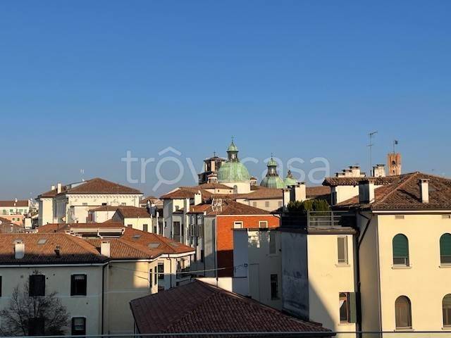 appartamento in vendita a Treviso in zona Centro Storico