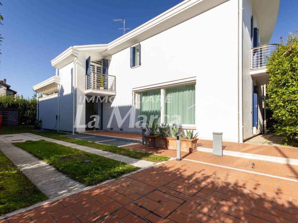 casa indipendente in vendita a Treviso in zona San Pelaio