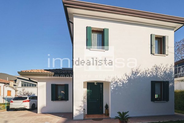 casa indipendente in vendita a Treviso in zona Sant'Angelo