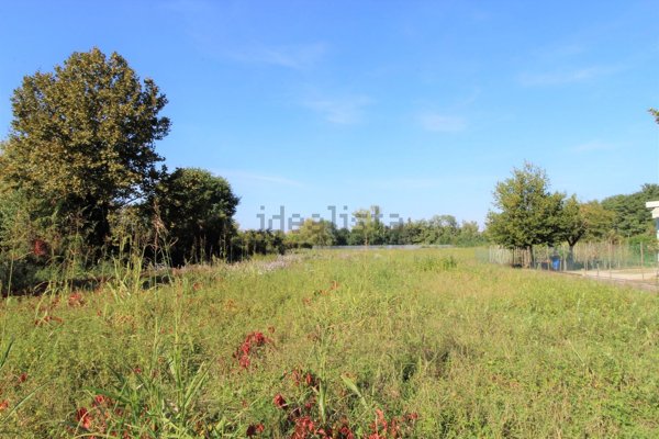 terreno edificabile in vendita a Treviso in zona Ghirada / San Zeno