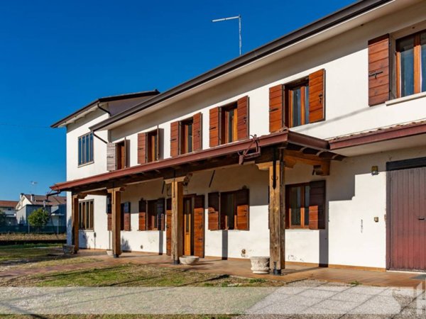 casa indipendente in vendita a Treviso in zona Centro Storico