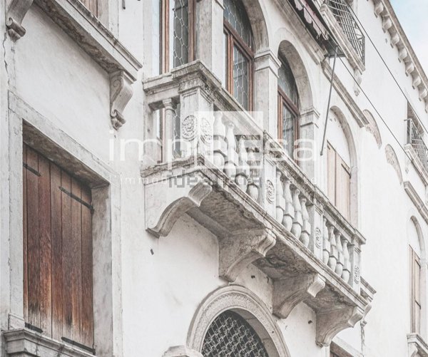 appartamento in vendita a Treviso in zona Centro Storico