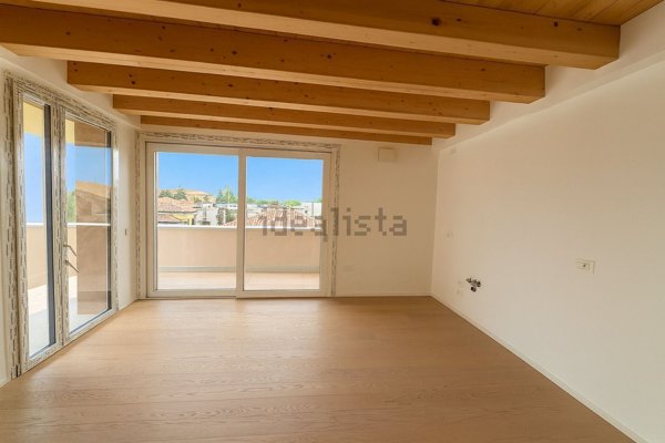 appartamento in vendita a Treviso in zona Santa Bona