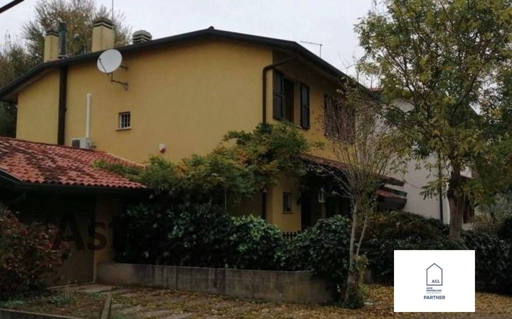 casa indipendente in vendita a Treviso in zona Monigo
