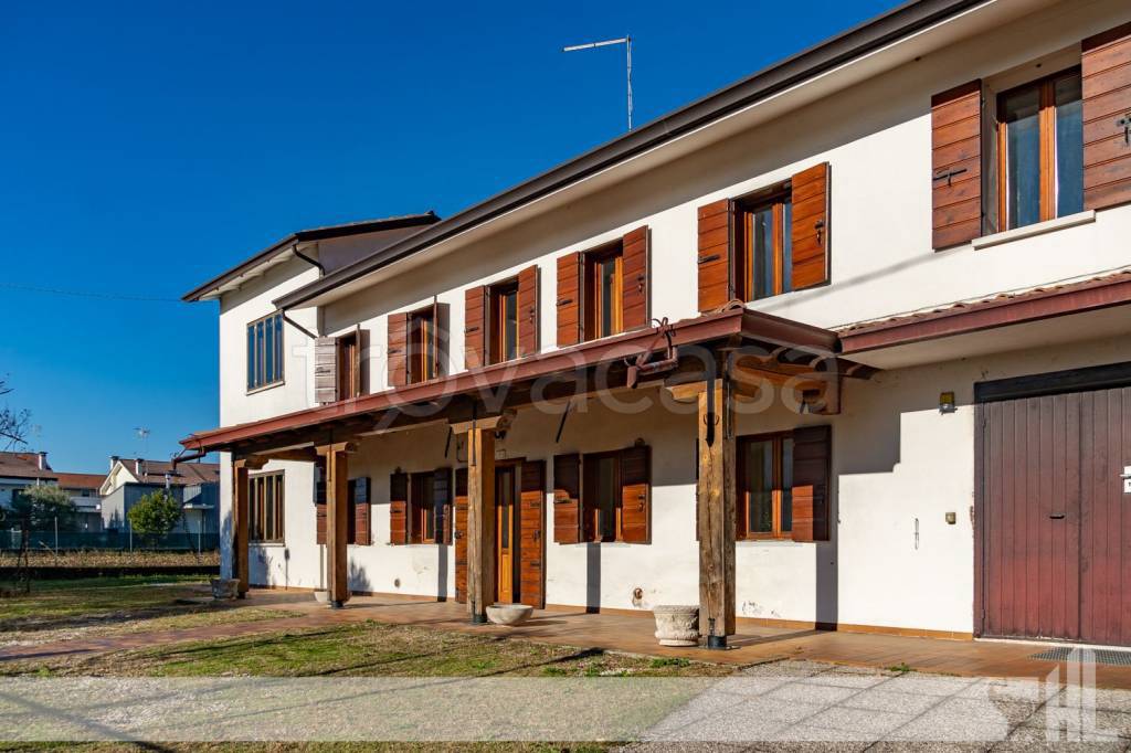 casa indipendente in vendita a Treviso in zona Santa Bona